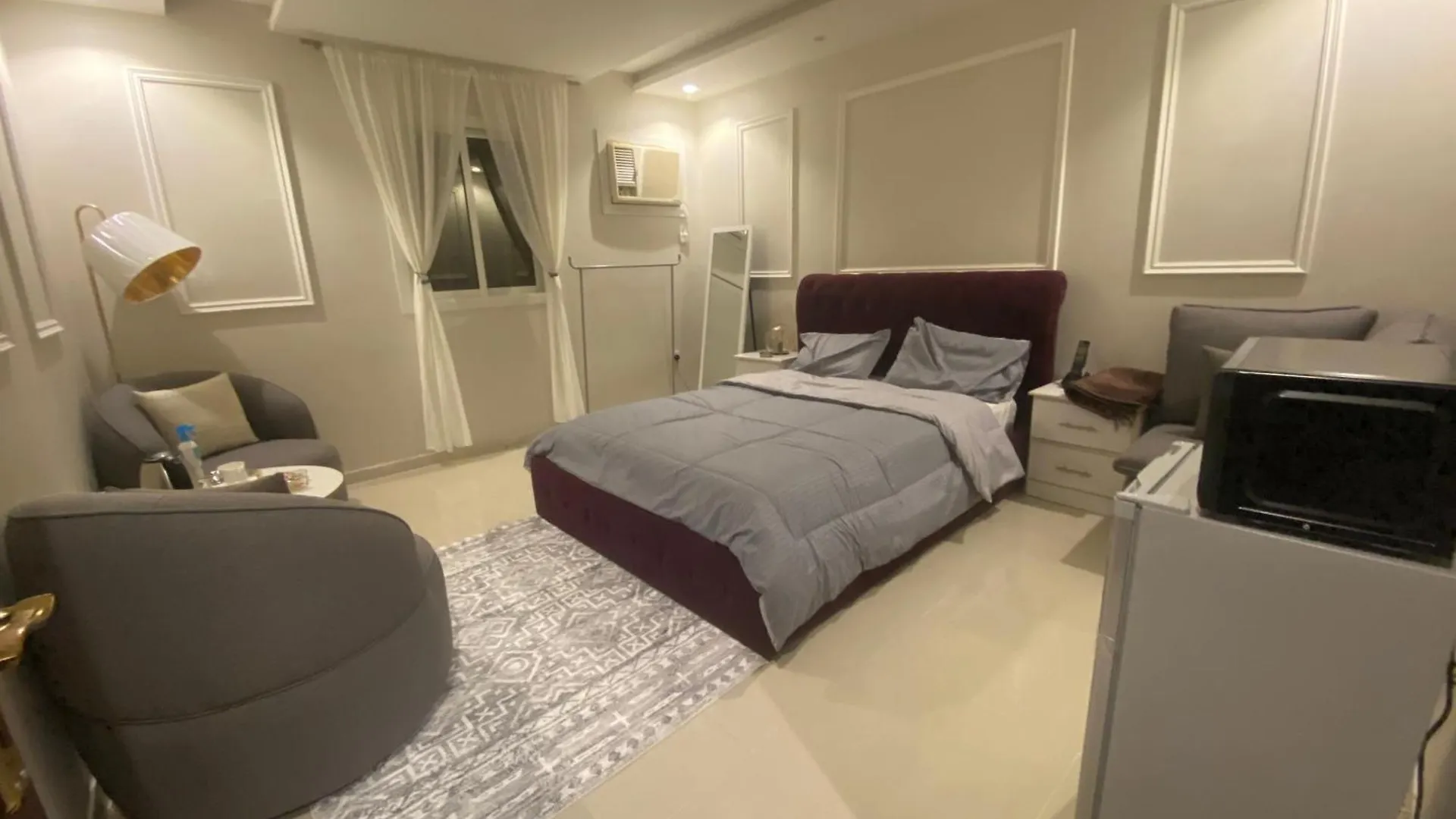 يقع المسكن في مدينة جدة الساحليه